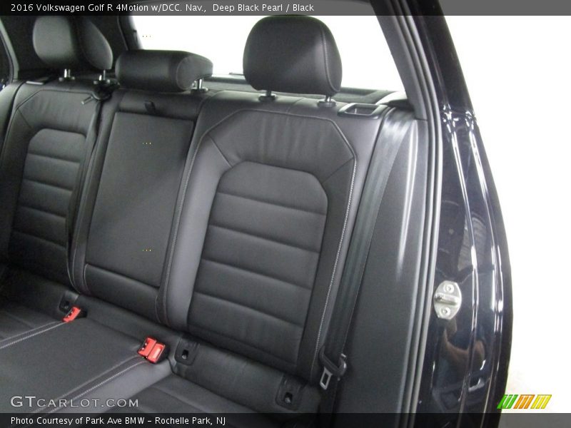 Deep Black Pearl / Black 2016 Volkswagen Golf R 4Motion w/DCC. Nav.