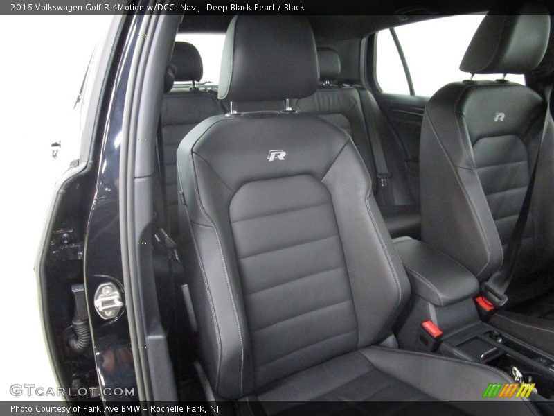 Deep Black Pearl / Black 2016 Volkswagen Golf R 4Motion w/DCC. Nav.