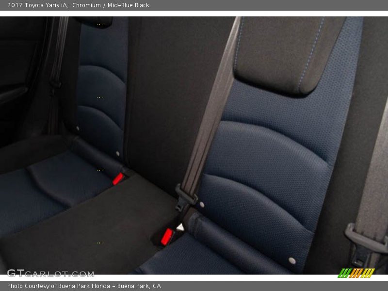 Chromium / Mid-Blue Black 2017 Toyota Yaris iA