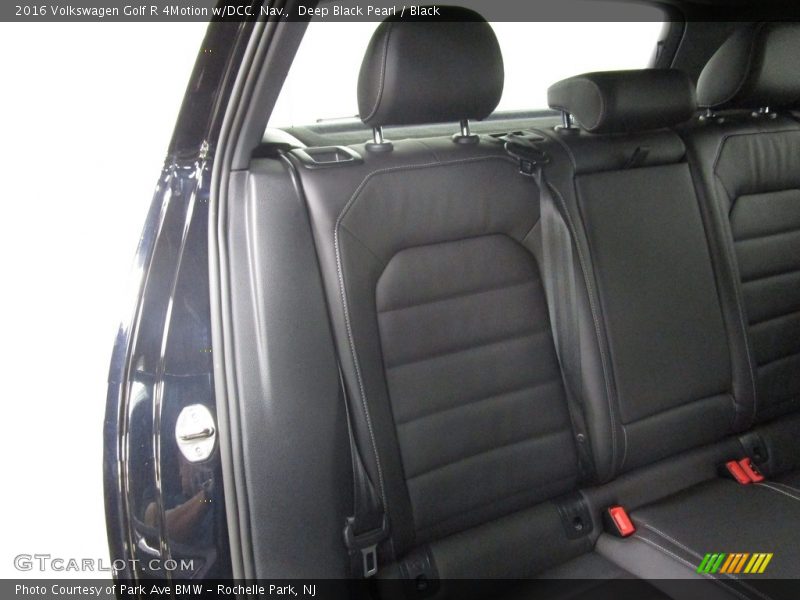Deep Black Pearl / Black 2016 Volkswagen Golf R 4Motion w/DCC. Nav.