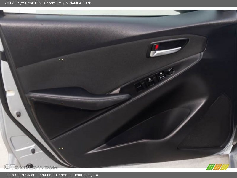 Chromium / Mid-Blue Black 2017 Toyota Yaris iA