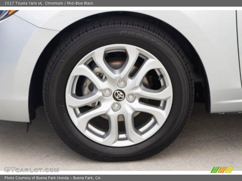 Chromium / Mid-Blue Black 2017 Toyota Yaris iA