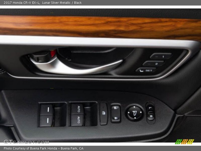 Lunar Silver Metallic / Black 2017 Honda CR-V EX-L