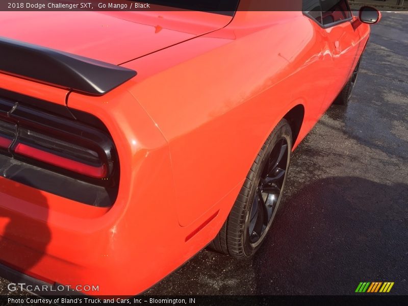 Go Mango / Black 2018 Dodge Challenger SXT