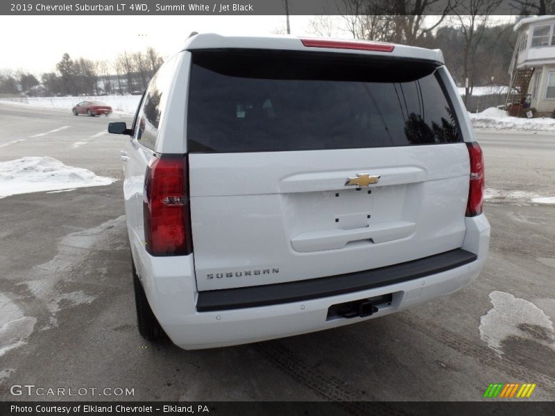 Summit White / Jet Black 2019 Chevrolet Suburban LT 4WD