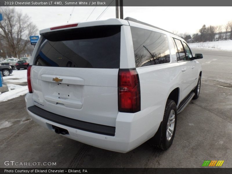 Summit White / Jet Black 2019 Chevrolet Suburban LT 4WD