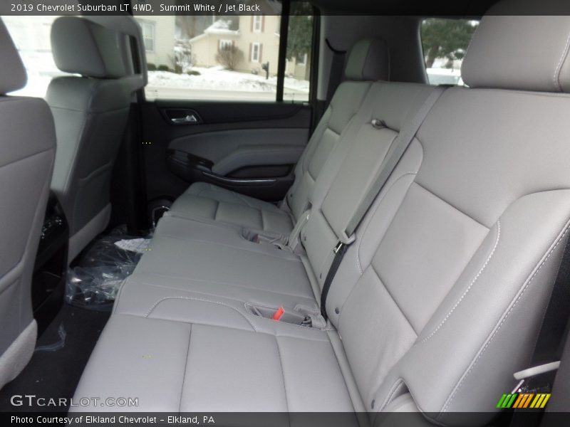 Summit White / Jet Black 2019 Chevrolet Suburban LT 4WD
