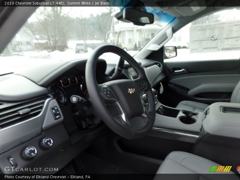 Summit White / Jet Black 2019 Chevrolet Suburban LT 4WD