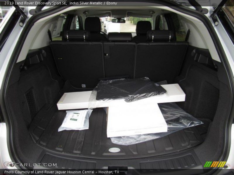  2019 Discovery Sport SE Trunk