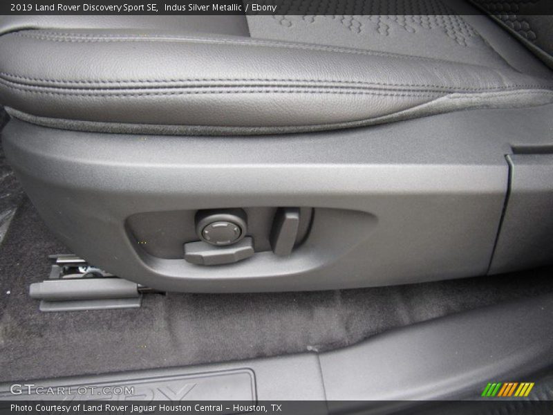 Front Seat of 2019 Discovery Sport SE