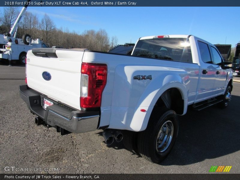 Oxford White / Earth Gray 2018 Ford F350 Super Duty XLT Crew Cab 4x4