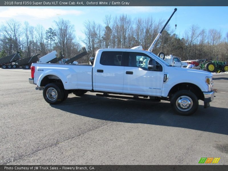 Oxford White / Earth Gray 2018 Ford F350 Super Duty XLT Crew Cab 4x4
