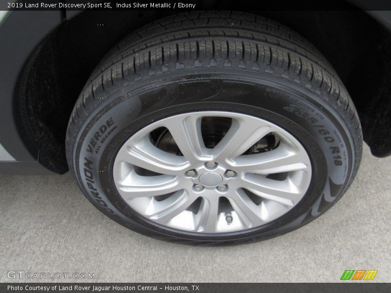  2019 Discovery Sport SE Wheel