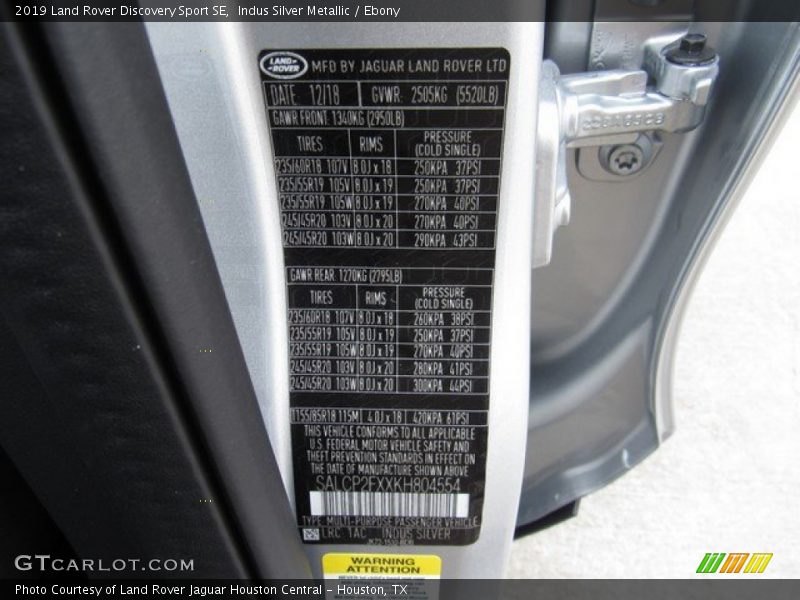 Indus Silver Metallic / Ebony 2019 Land Rover Discovery Sport SE