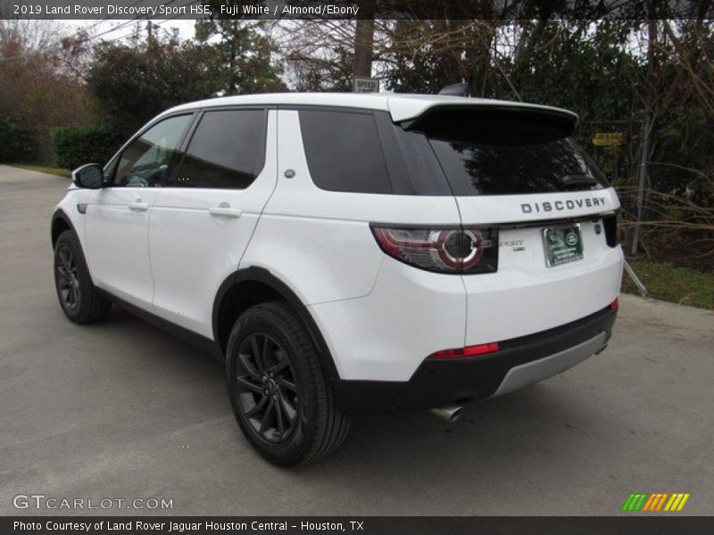 Fuji White / Almond/Ebony 2019 Land Rover Discovery Sport HSE