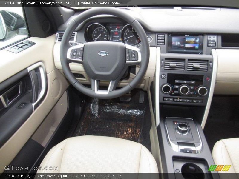 Dashboard of 2019 Discovery Sport HSE