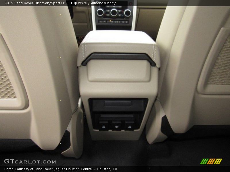 Fuji White / Almond/Ebony 2019 Land Rover Discovery Sport HSE