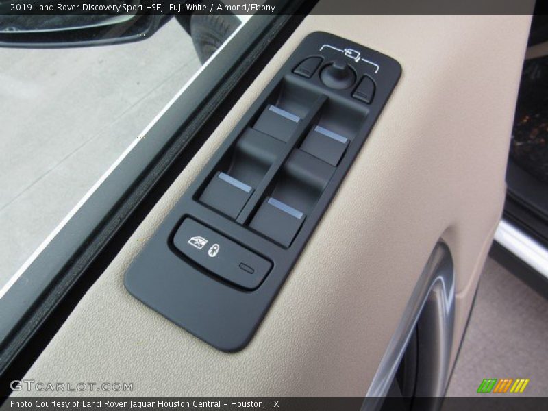 Controls of 2019 Discovery Sport HSE