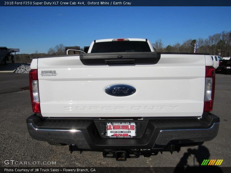 Oxford White / Earth Gray 2018 Ford F350 Super Duty XLT Crew Cab 4x4