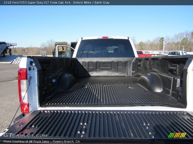 Oxford White / Earth Gray 2018 Ford F350 Super Duty XLT Crew Cab 4x4