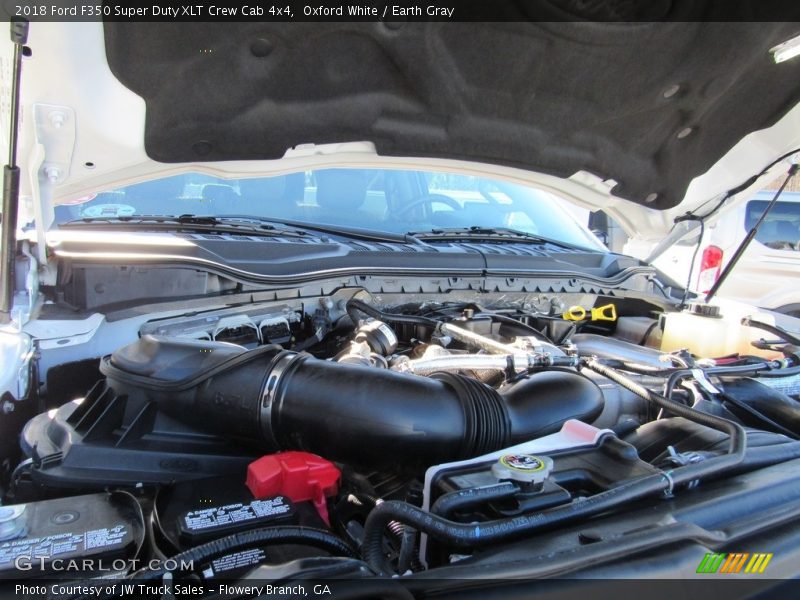 Oxford White / Earth Gray 2018 Ford F350 Super Duty XLT Crew Cab 4x4