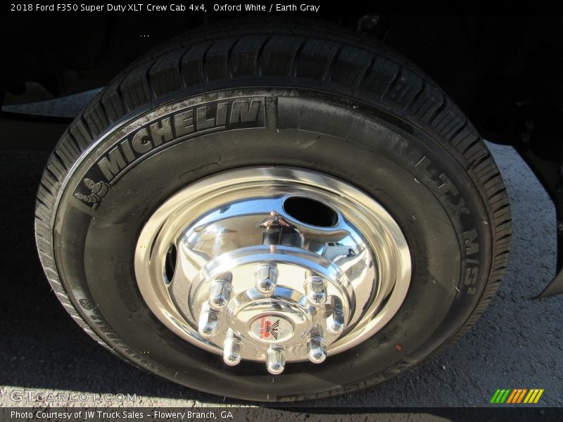 Oxford White / Earth Gray 2018 Ford F350 Super Duty XLT Crew Cab 4x4