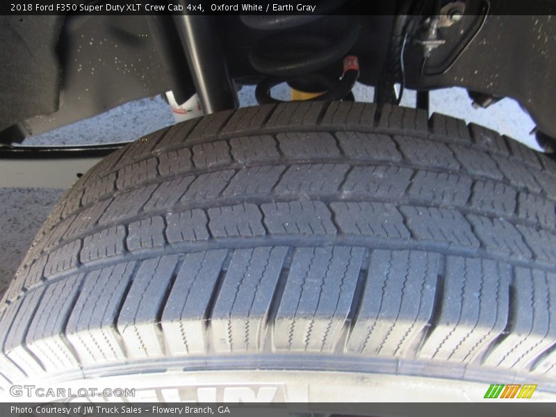 Oxford White / Earth Gray 2018 Ford F350 Super Duty XLT Crew Cab 4x4
