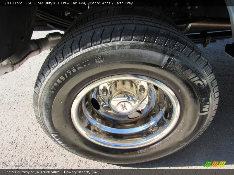 Oxford White / Earth Gray 2018 Ford F350 Super Duty XLT Crew Cab 4x4