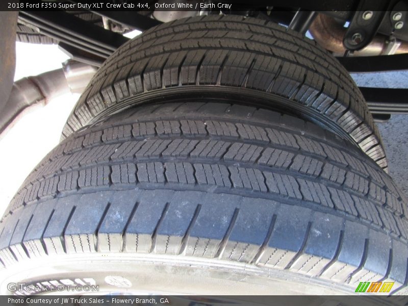 Oxford White / Earth Gray 2018 Ford F350 Super Duty XLT Crew Cab 4x4
