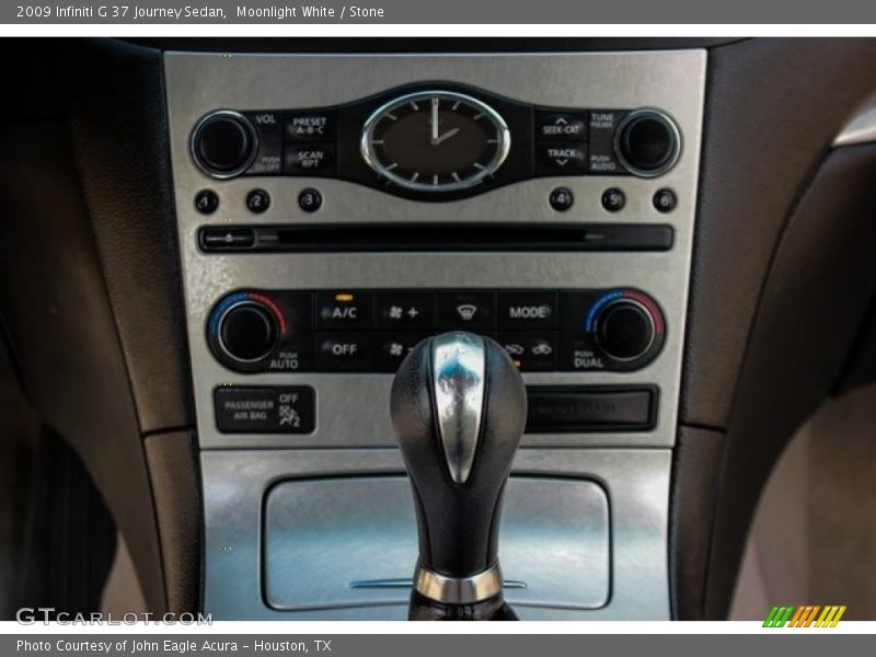 Moonlight White / Stone 2009 Infiniti G 37 Journey Sedan