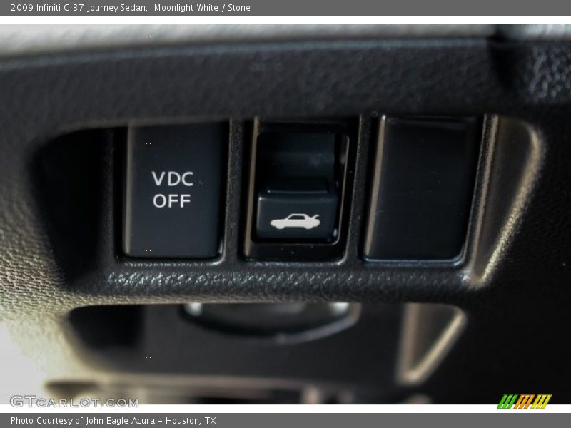 Moonlight White / Stone 2009 Infiniti G 37 Journey Sedan