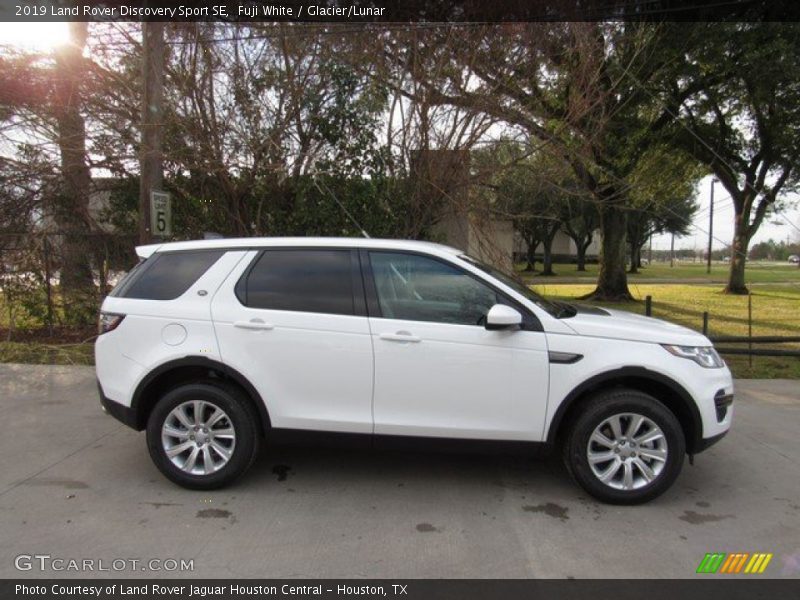  2019 Discovery Sport SE Fuji White