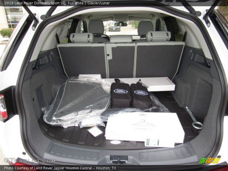  2019 Discovery Sport SE Trunk
