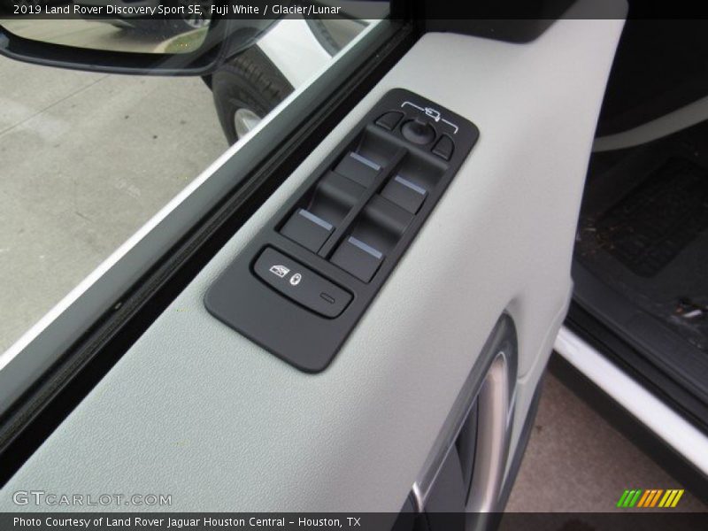 Fuji White / Glacier/Lunar 2019 Land Rover Discovery Sport SE