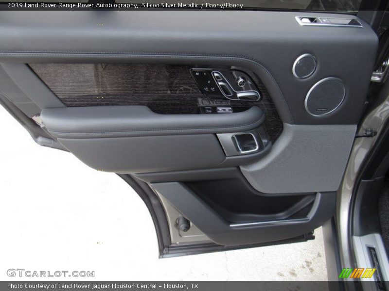 Door Panel of 2019 Range Rover Autobiography
