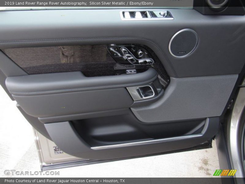 Door Panel of 2019 Range Rover Autobiography