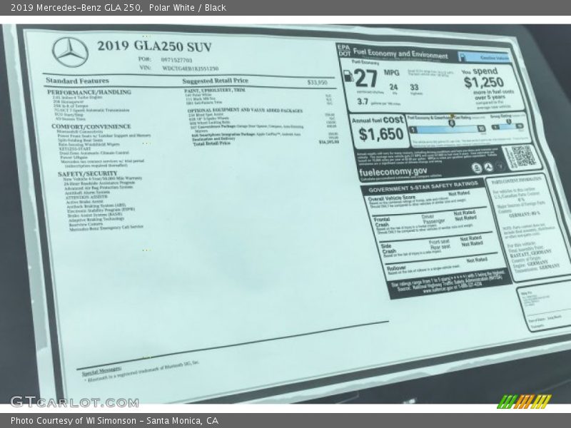 Polar White / Black 2019 Mercedes-Benz GLA 250