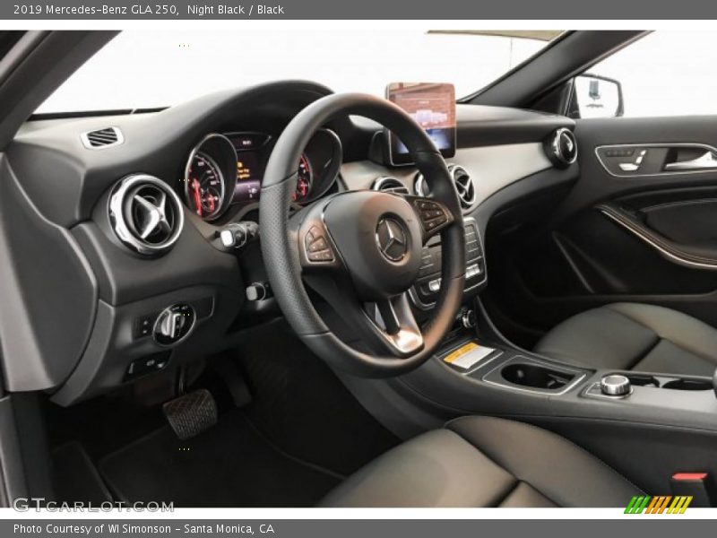 Night Black / Black 2019 Mercedes-Benz GLA 250