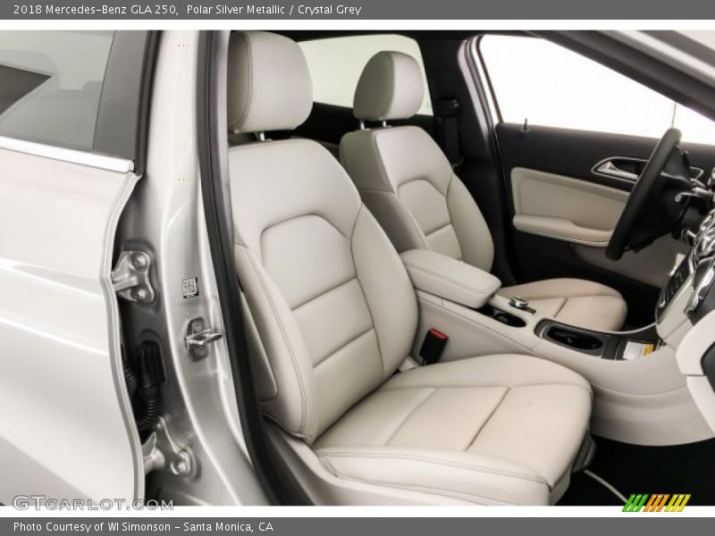 Polar Silver Metallic / Crystal Grey 2018 Mercedes-Benz GLA 250