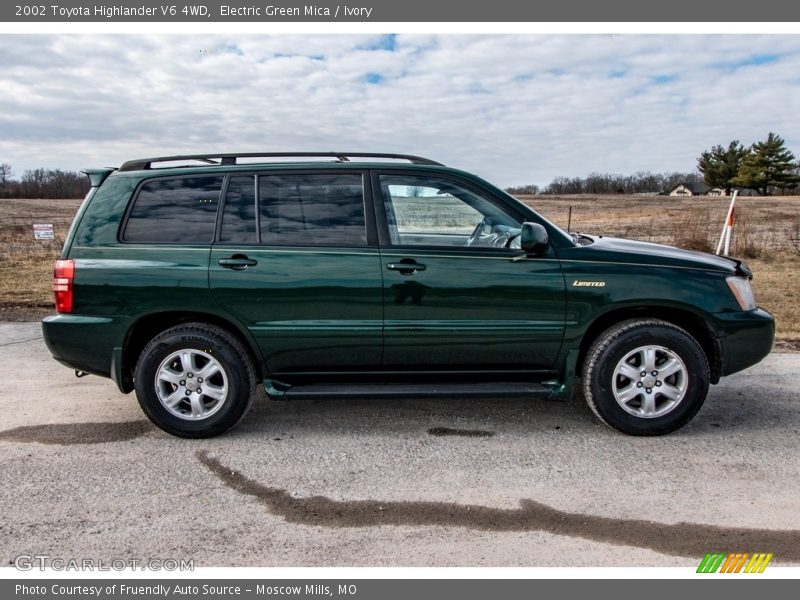 Electric Green Mica / Ivory 2002 Toyota Highlander V6 4WD