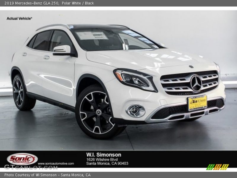 Polar White / Black 2019 Mercedes-Benz GLA 250