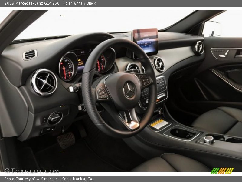 Polar White / Black 2019 Mercedes-Benz GLA 250