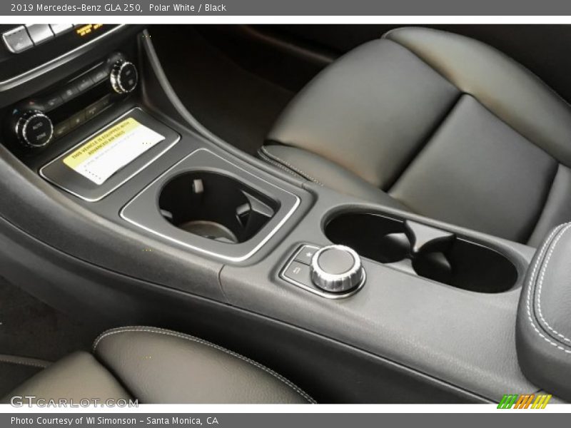 Polar White / Black 2019 Mercedes-Benz GLA 250