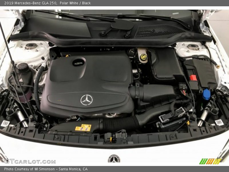 Polar White / Black 2019 Mercedes-Benz GLA 250