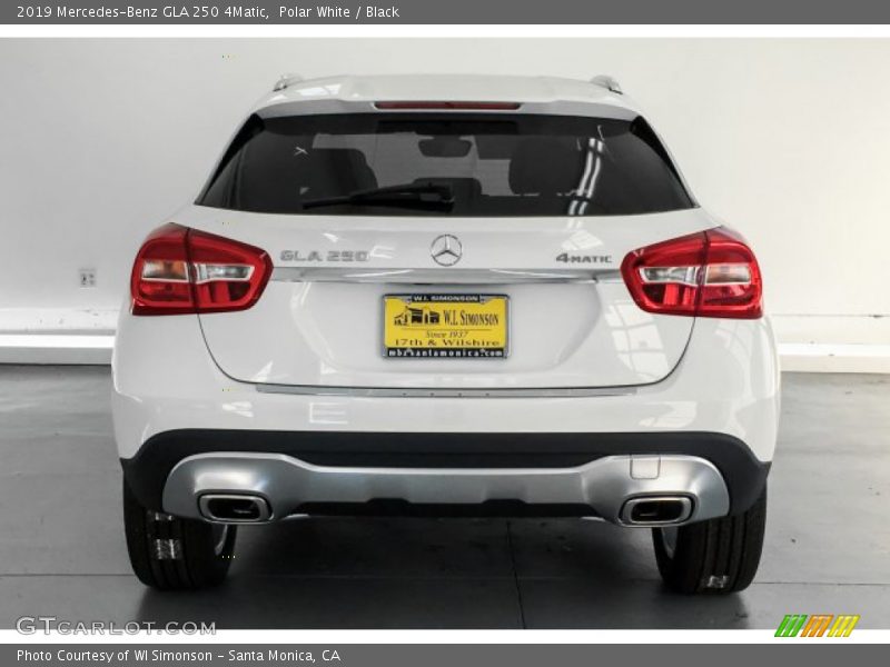 Polar White / Black 2019 Mercedes-Benz GLA 250 4Matic