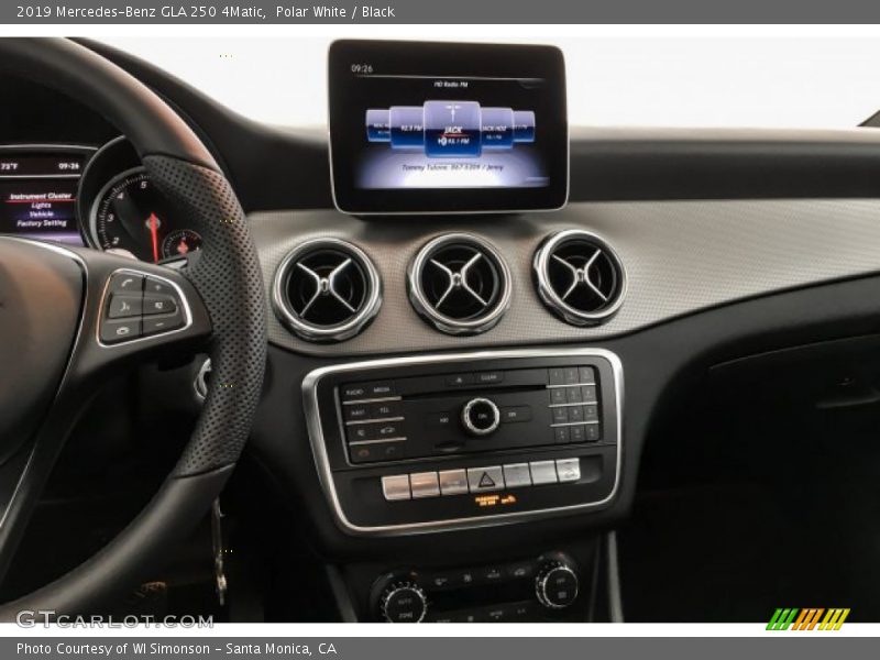 Polar White / Black 2019 Mercedes-Benz GLA 250 4Matic