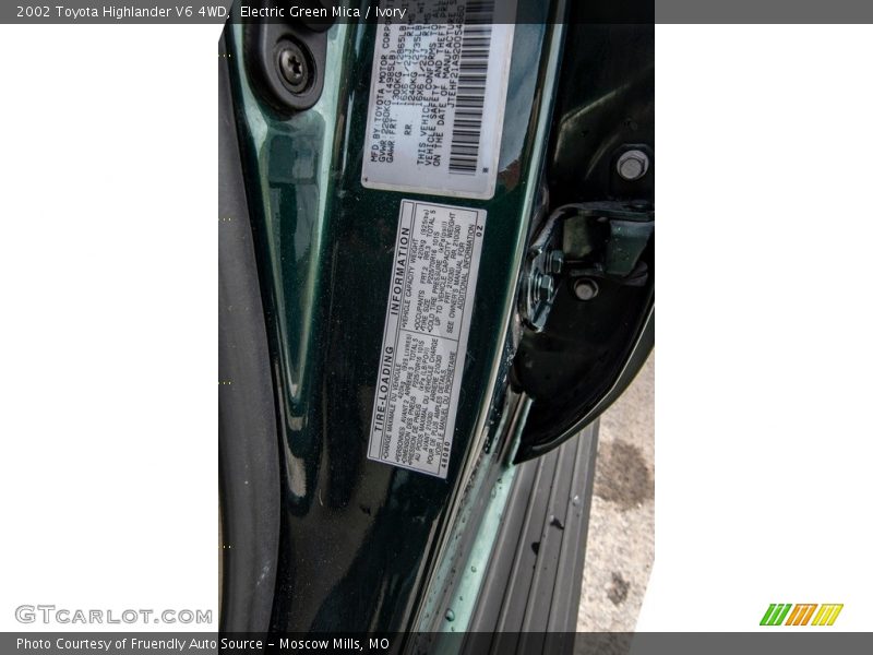 Electric Green Mica / Ivory 2002 Toyota Highlander V6 4WD