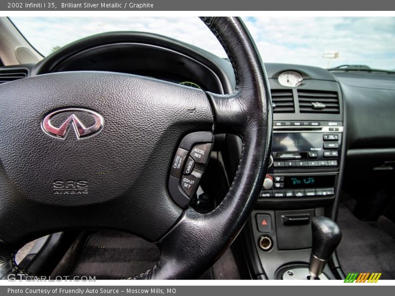 Brilliant Silver Metallic / Graphite 2002 Infiniti I 35