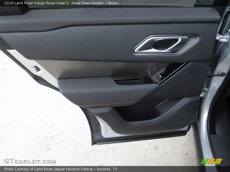 Door Panel of 2019 Range Rover Velar S