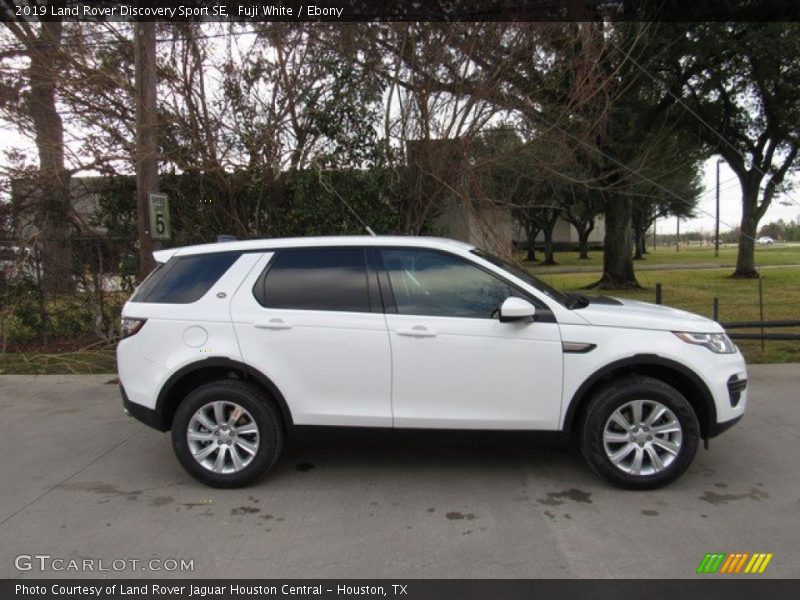  2019 Discovery Sport SE Fuji White